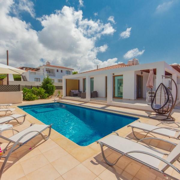 Villa Helena, Peyia