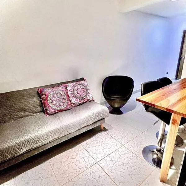 RentalsOP AN02 Apartamento en Laureles, a min del estadio, cerca a estacion del metro, hotel en Medellín