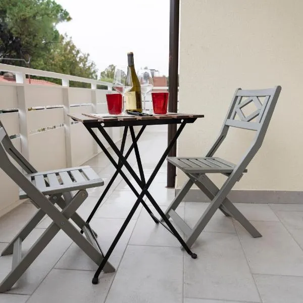 2 Camere 5 ospiti Parcheggio Gratis Recintato, Vicino a Università, Ospedali, Centro, Stazione, Aeroporto, Romagna, hôtel à Forlì
