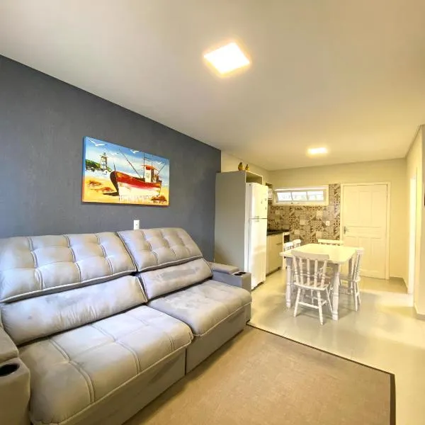 Ondas do Mar Residencial, hotel in Bombinhas