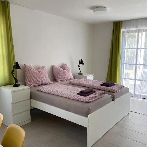 Penzion V Podzámčí Třeboň, ξενοδοχείο στο Τρέμπον