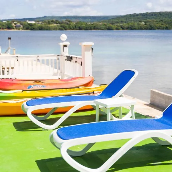 Wolfgramm Beachfront Motel，位于Utungake的酒店