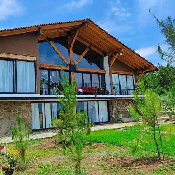 Villa Alejandra Cabaña, ξενοδοχείο σε Tapalpa