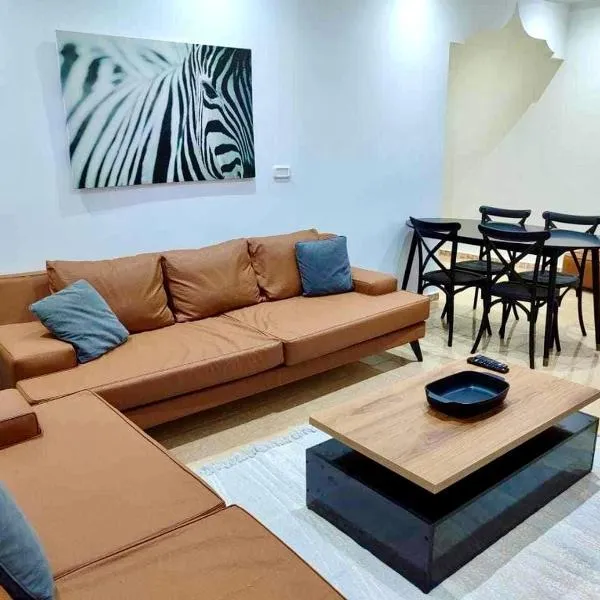 Nice stay 2 bedrooms jardins de Carthage, hotel in Al Karm