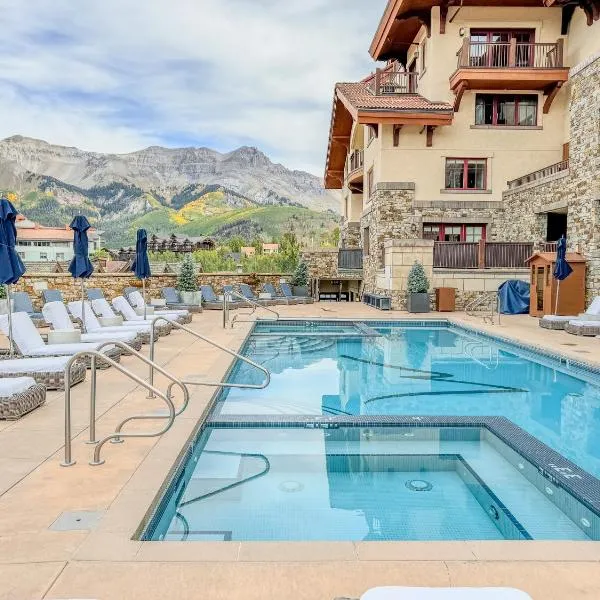 Forbes 5 Star Luxury Hotel - 1 Br Ski-in Ski-out Residence in Mountain Village Colorado, hotel in Telluride