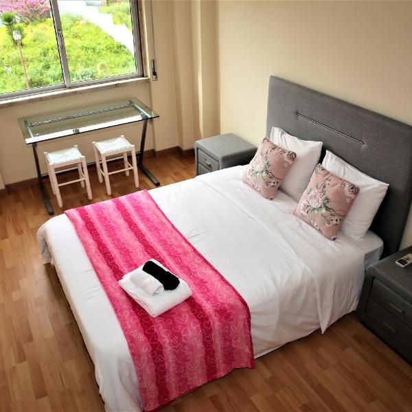 Quarto 2 Areeiro com ar acondicionado, Lisbona