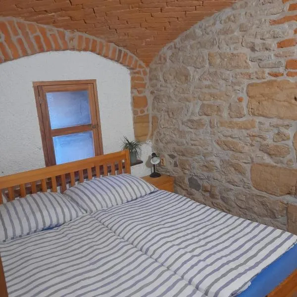 Ubytování Ždírec - Apartmán 3，位于多克西的酒店