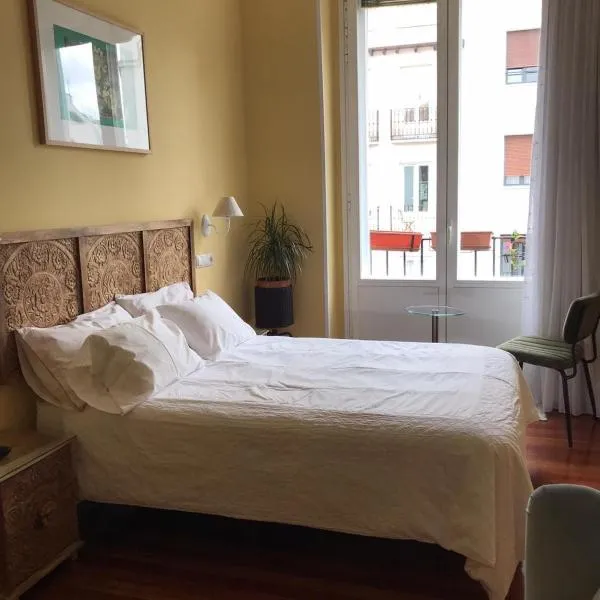 La casa de la escritora、マドリードのホテル