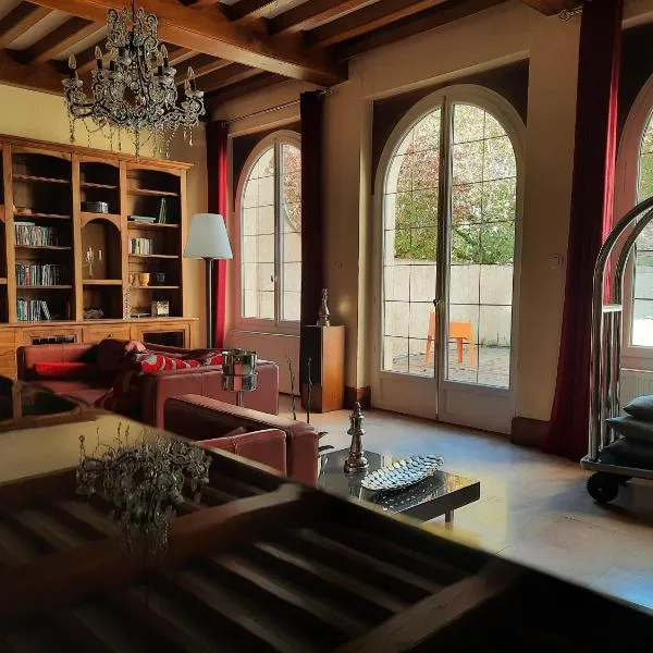 Le Clos des Soyeux, ξενοδοχείο σε Saint-Victor-sur-Rhins