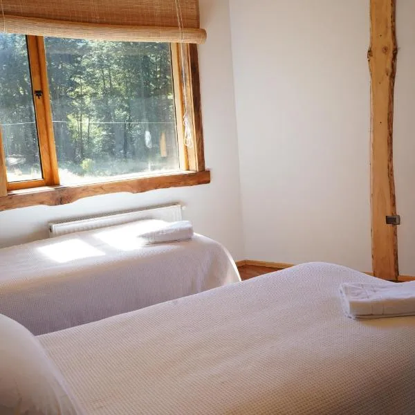 Pu Am Eco Lodge, ξενοδοχείο σε Curarrehue