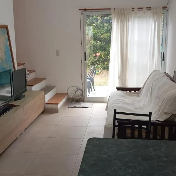 Hostel Italia Fisherton, hotel in Rosario