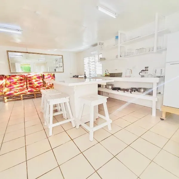Tonga Cottage - Entire Place with Aircon, hotel en Nukualofa