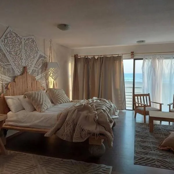 Art Cabin At The Beach、Langstrandのホテル