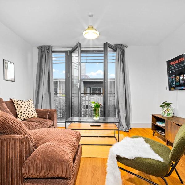 2-Bedroom Apartment in Heart of the City - China Town - Balcony - Secure Parking Included 48A, Birmingham