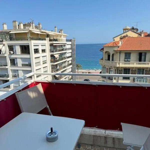Magnifique 2 pièces à 2 pas de la mer, hôtel à Nice