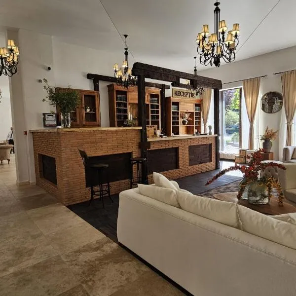 Aria Suites, ξενοδοχείο στο Τιργκόβιστε