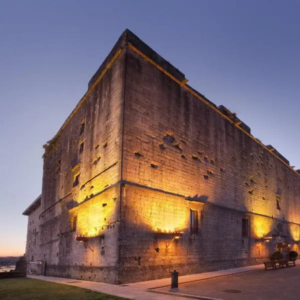 Parador de Hondarribia, hôtel à Fontarrabie