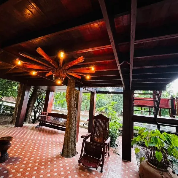 อิงภูเมาท์เท่นวิว เขาใหญ่, hotel v destinaci Ban Khan Takhian