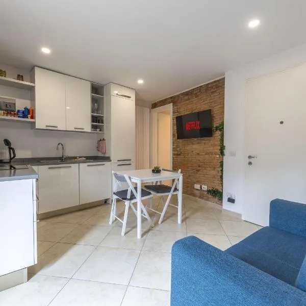 Bella Vista RDA Luxury Apartments vista lago parking, Hotel in Mendrisio