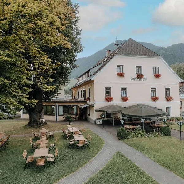 Puttererseehof, hotel v destinaci Aigen im Ennstal