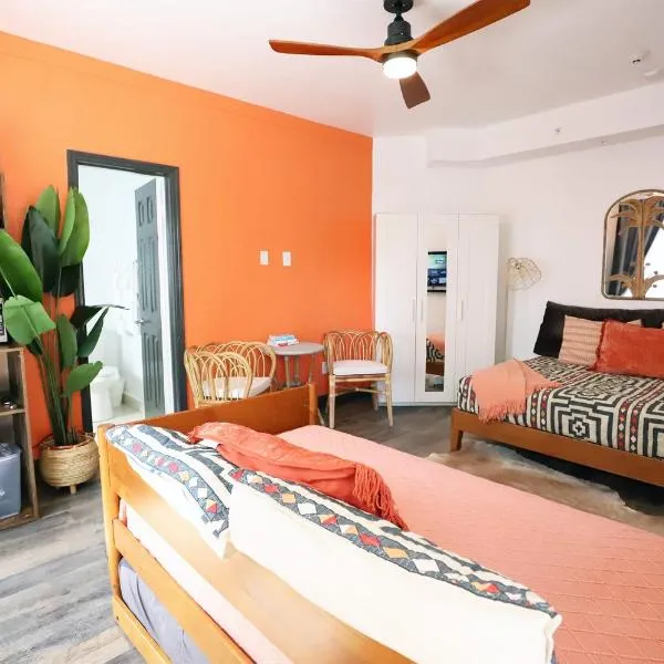 Family and Pet-Friendly Miami Beach Suite Beside Oceanside Park & Bark Beach, hotel in Miami Beach