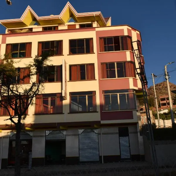 Backpacker Nexus Mirasol, hotel v destinaci Copacabana