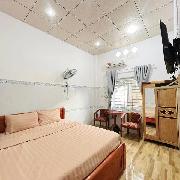 Nhân Duyên Hotel, hotel v destinaci Vinh Hy