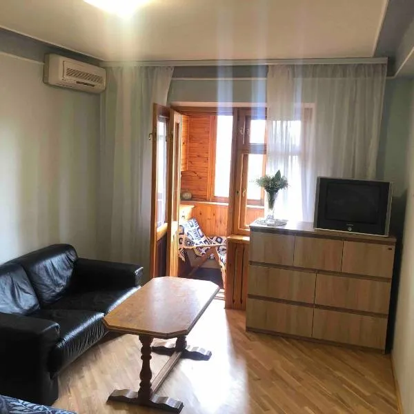 Квартира біля МВЦ, Hotel in Kiew