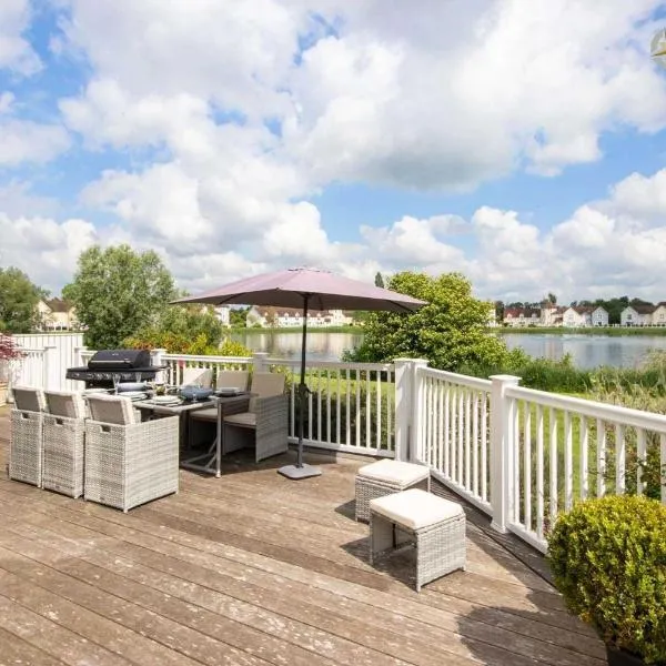 Windrush Lake 20, Summit Lodge P, hotel in South Cerney