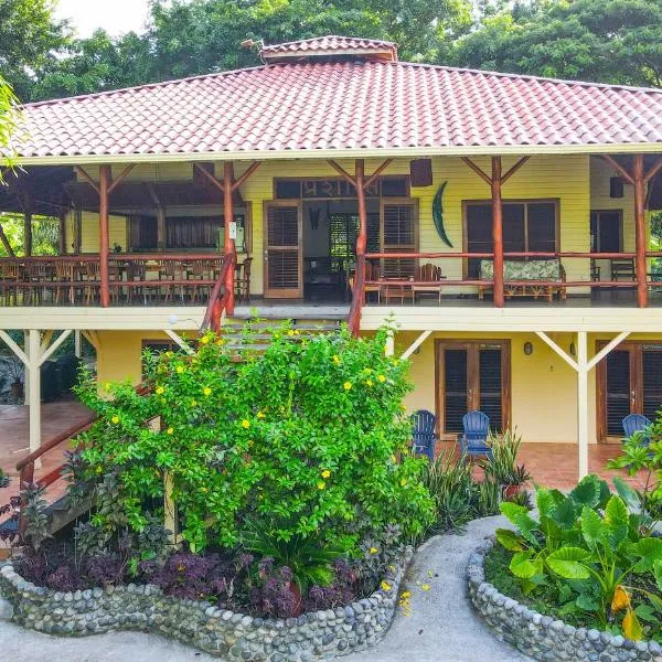 Bluff Beach Retreat, ξενοδοχείο στο Μπόκας ντελ Τόρο