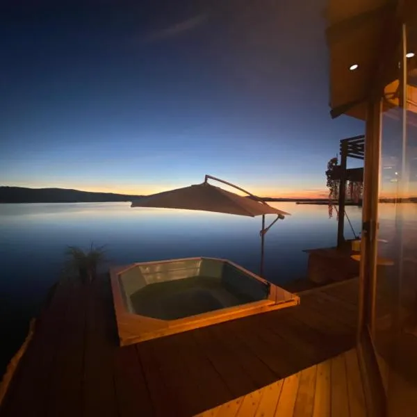 Uros Titicaca Beluxia，位于普诺的酒店