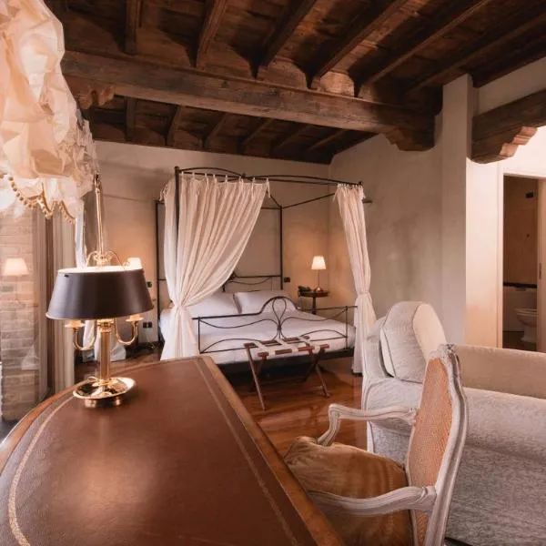 Hotel Casa Pavesi, hotel v destinácii Grinzane Cavour