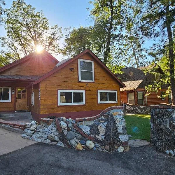 Bass Lake Cabin-Pet Friendly, hôtel à Bass Lake