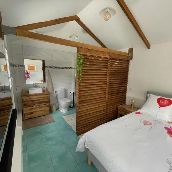 Bungalow "Doussin' Kreyol", au calme à 150m de la plage, hotel v destinaci Grande Anse