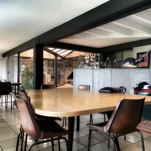 Casa mARTa : Suites, terrasses et vue panoramique, hotel v destinaci Tournon-sur-Rhône