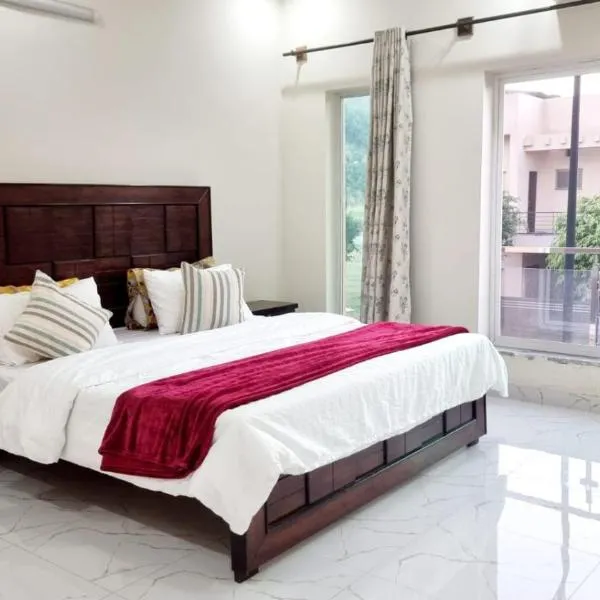 Haven Lodge, Bahria Enclave Islamabad by Haven Holiday Homes, Hotel in Islamabad