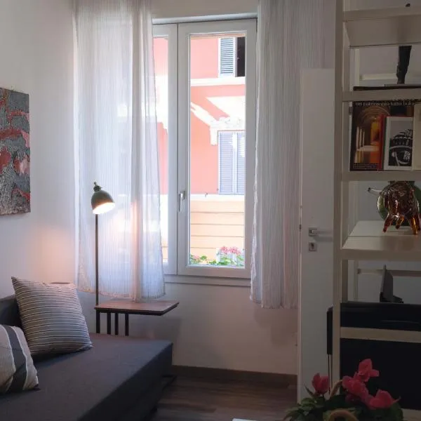 Vikos Lodge Apartment, hotel in Bologna
