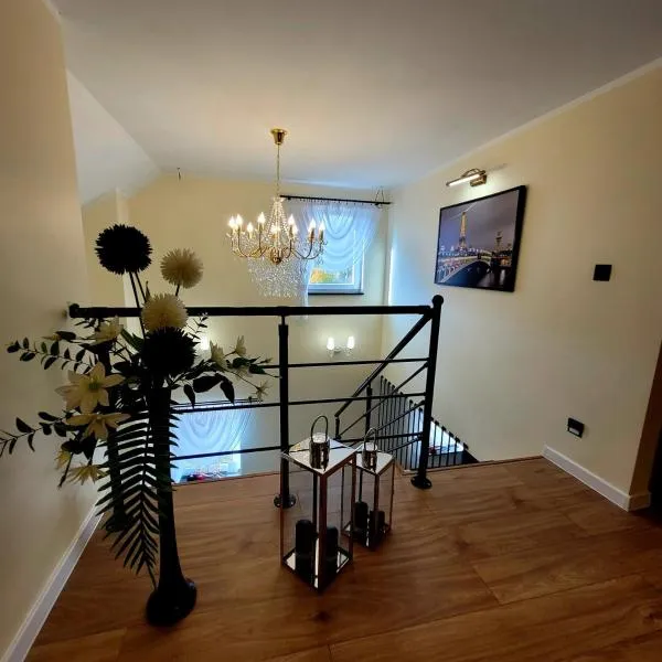 Pokoje Gościnne Baśniowy Dom Radków, hôtel à Radków