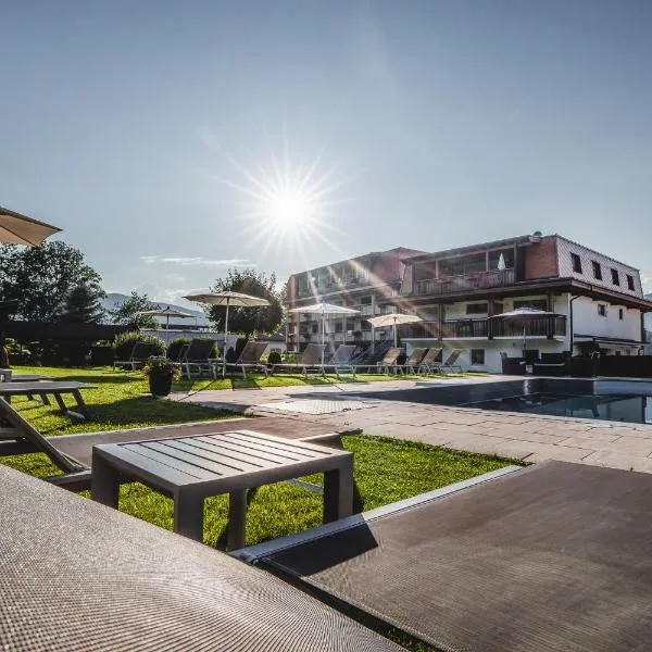 Hotel Reischach, hotel a Brunico