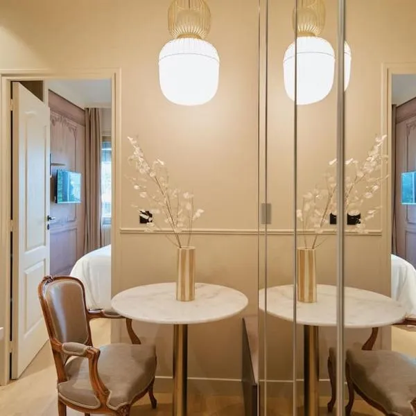 Versailles Suite - Duke Housing, hotel in Paris