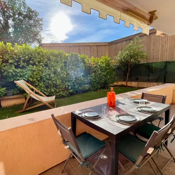 Appartement 2 pièces avec un jardin privatif, hotel in Cannes