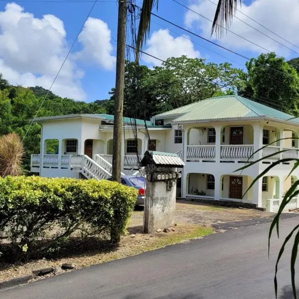 ADA APARTMENTS Saint Lucia, khách sạn ở Castries