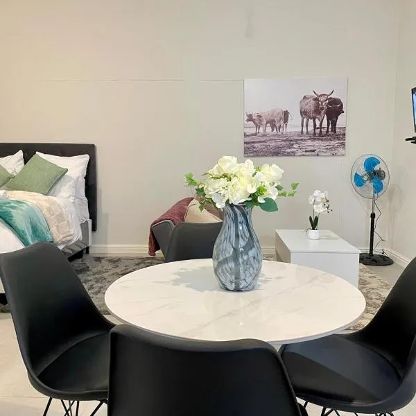 Sunningdale White House Accomodations, ξενοδοχείο στο Κέιπ Τάουν