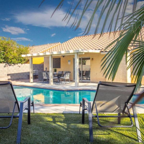 Stylish 4BR with New Pool by Craig Park, Las Vegas