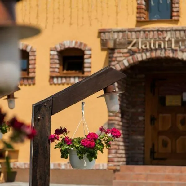 Zlatni Lug, hotel in Požega
