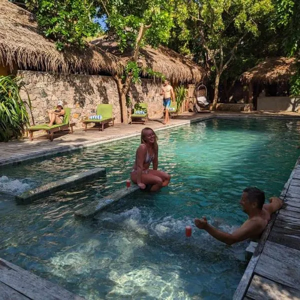 Hiru Villas and Kitesurfing, hotel v destinaci Kalpitiya