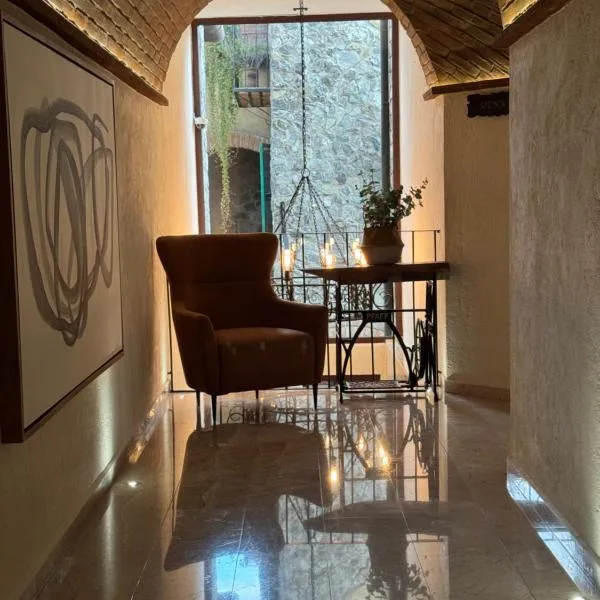Porta Paradiso ValQuirico, Albergo Boutique, hotel di Santeagueda