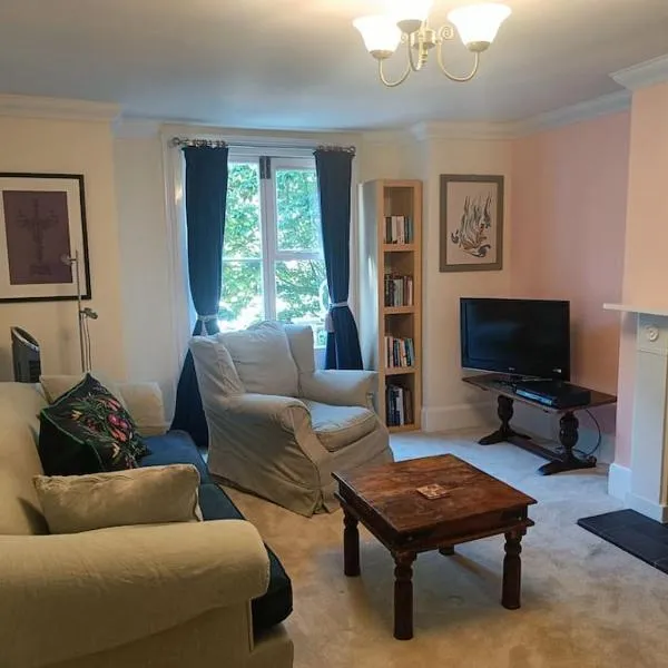 Charming Garden Flat, ξενοδοχείο σε Kent