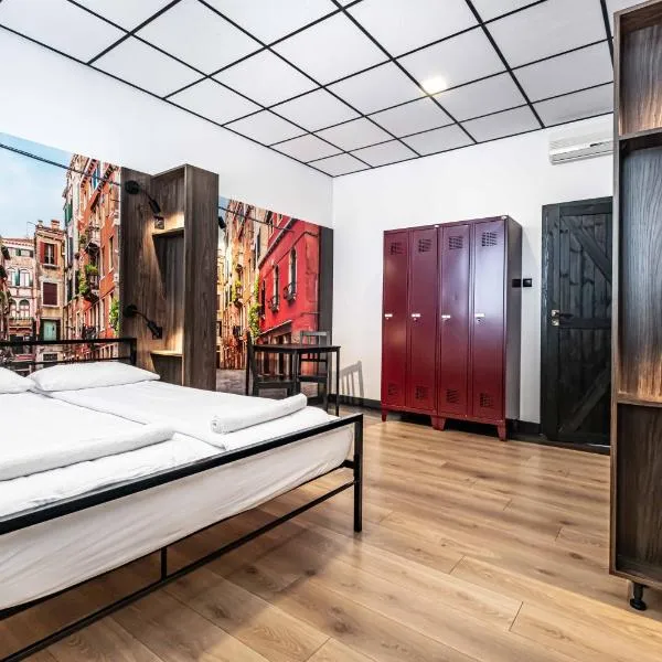 Vola Hostel, hotel in Warsaw
