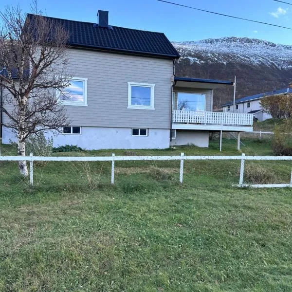 Strandheim, hotel in Nord-Lenangen